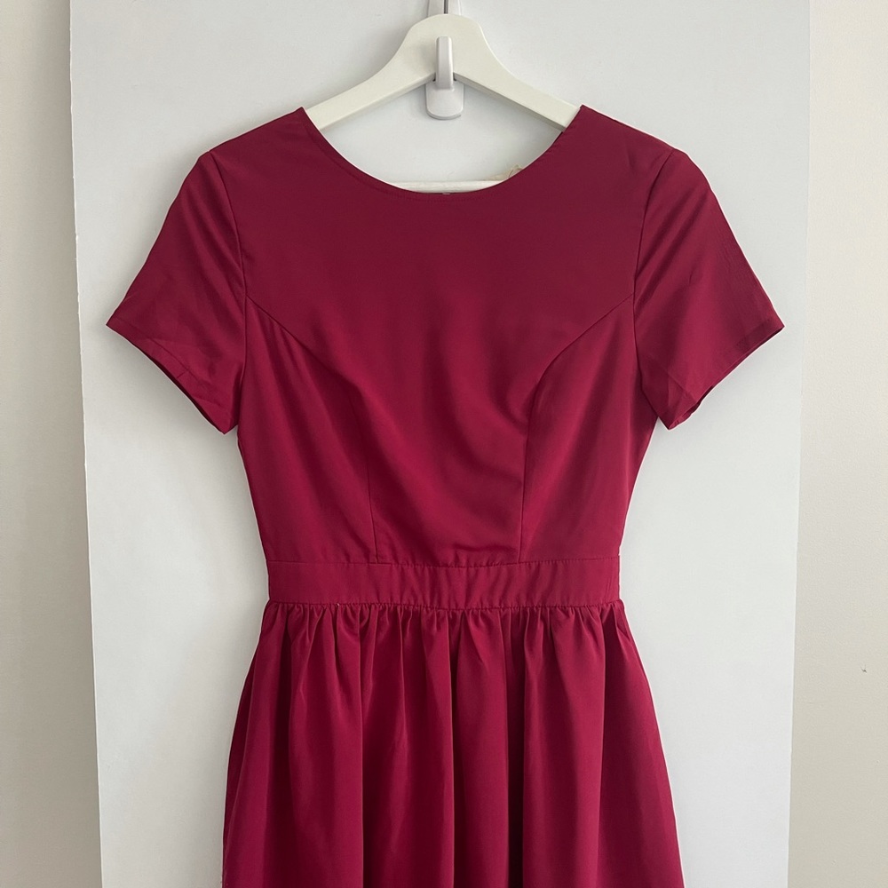 Toni maroon short sleeve skater dress with a cutout back